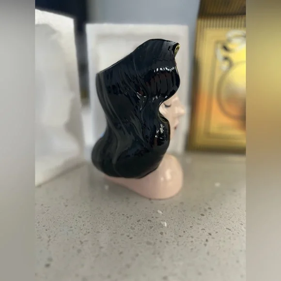 The Dita Von Teese Glamour Girl Vase (Gold) - Picture 4 of 10